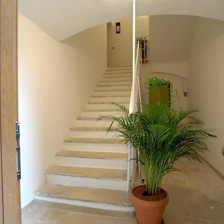 Le Residenze Del Capitano 4* בארי