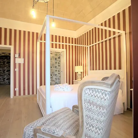 Le Residenze Del Capitano 4* בארי