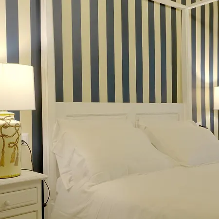Le Residenze Del Capitano 4* باري